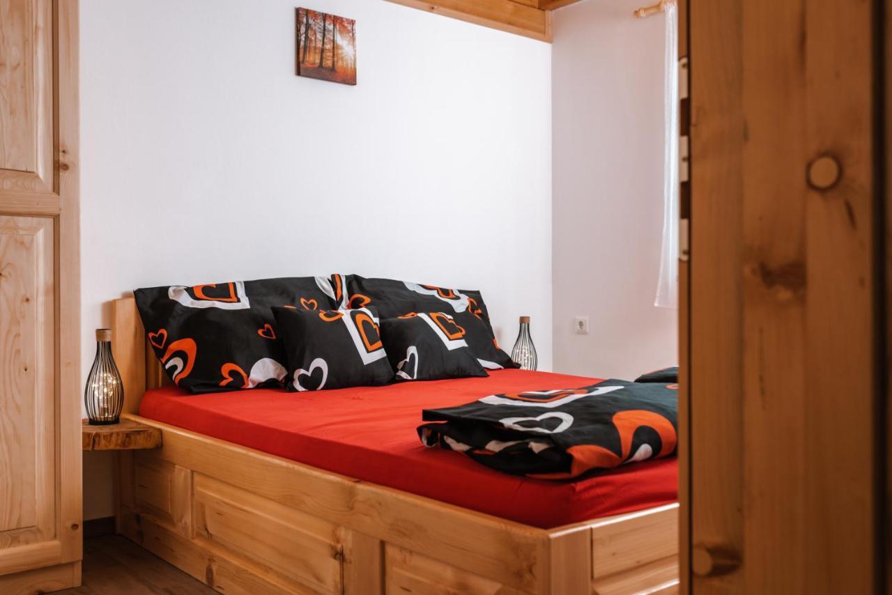 Apartmaji Gracner Dramlje Extérieur photo